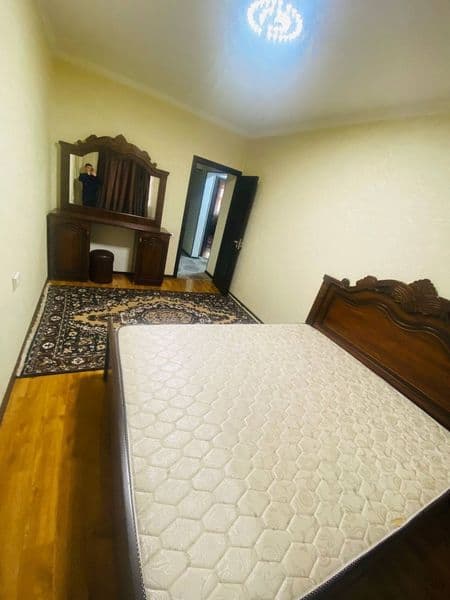 Chilonzor 16 kvartalda 2 xonali kvartera arendaga beriladi f