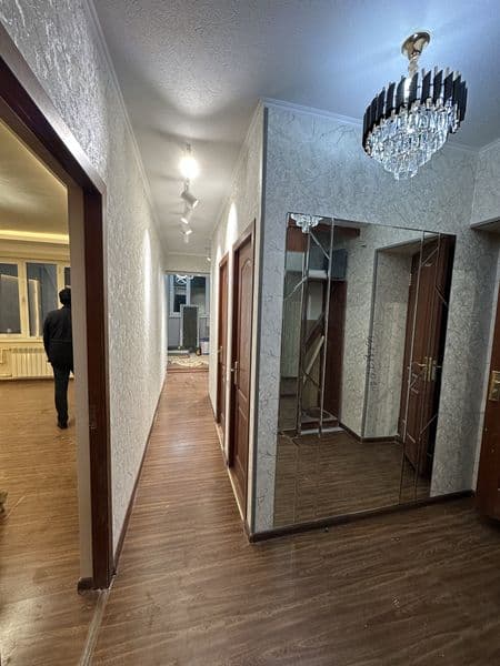 Квартира находится в центре города Ташкента. Ориентир рестор — фото 3