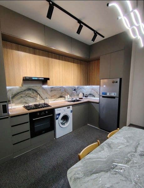 Bezmakler Безмаклер<br />
Qizlarga kvartira 3 ta qiz olinadi