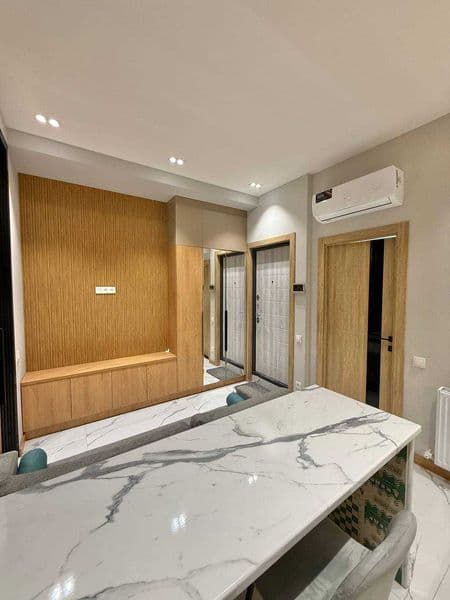 Район: Мирабад<br />
Адрес: Айбек<br />
1/5/9   40кв<br />
< — фото 4