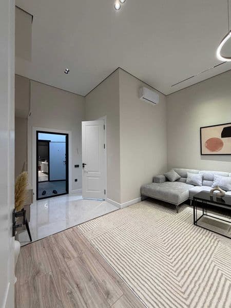 Сдаётся шикарная 2-комнатная квартира<br />
<br />
Район: Ми — фото 4