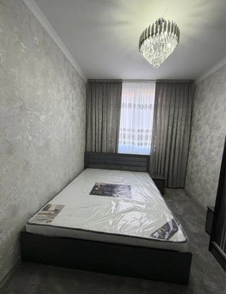 Юнсобод Шахристон метро якинида арендага квартира берилади<b