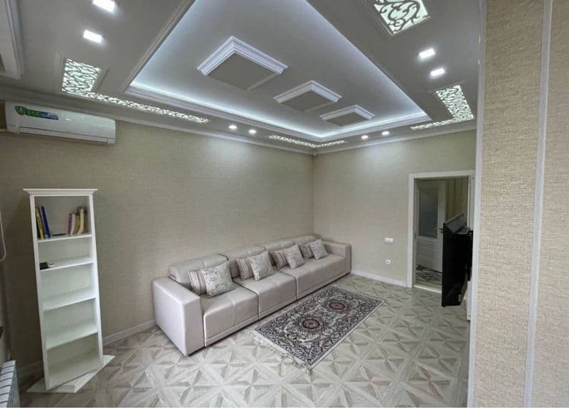 Максим Горький<br />
Чайхана Салом<br />
2/4/5<br />
Новостр