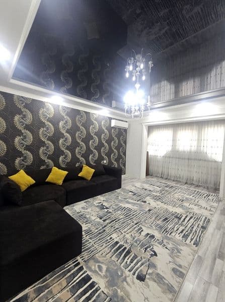 Сдаётся Чилонзор 16кв Метро 200метров<br />
3комнатная 7 эта