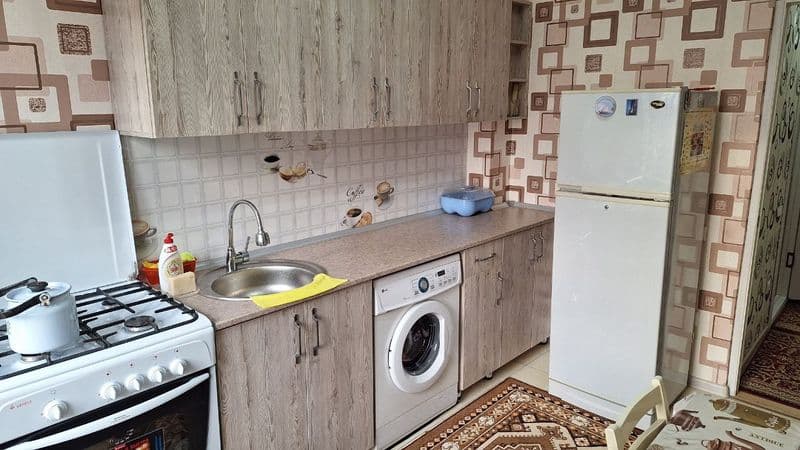 Сдаётся однокомнатная, светлая, чистая квартира в новостройк — фото 3