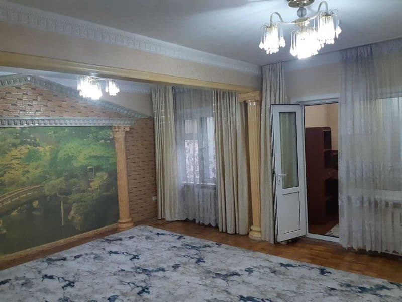 Юнусобод 19 квартал. 4комн 3 этаж 5 этажного дома. Квартира 