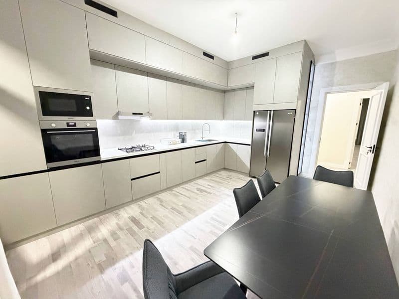 Новая квартира с новым ремонтом <br />
<br />
В квартире пре