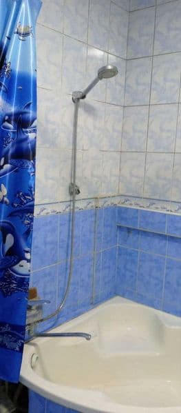 Uyda 2 ta konditsioner, telivizor, muzlarkich bor. Isitish t