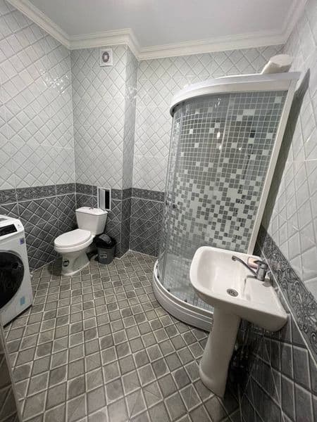 В близи дома имеются продуктовые магазины, кафе, рестораны,  — фото 3