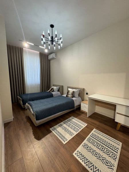 Район: Яккасарайский <br />
Адрес: ул.Бабур<br />
<br />
• К — фото 2