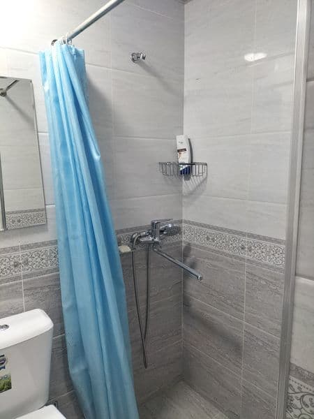 Yunsobod sanpi instut tarafda 1 xonali kvartira arendaga ber — фото 5