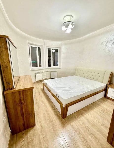 Аренда квартира <br />
Вторичная<br />
Ойбек метро <br />
Ко