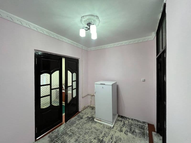 Сергели 5 арентер машина бозори уйда хамма шароити бор оилаг — фото 4