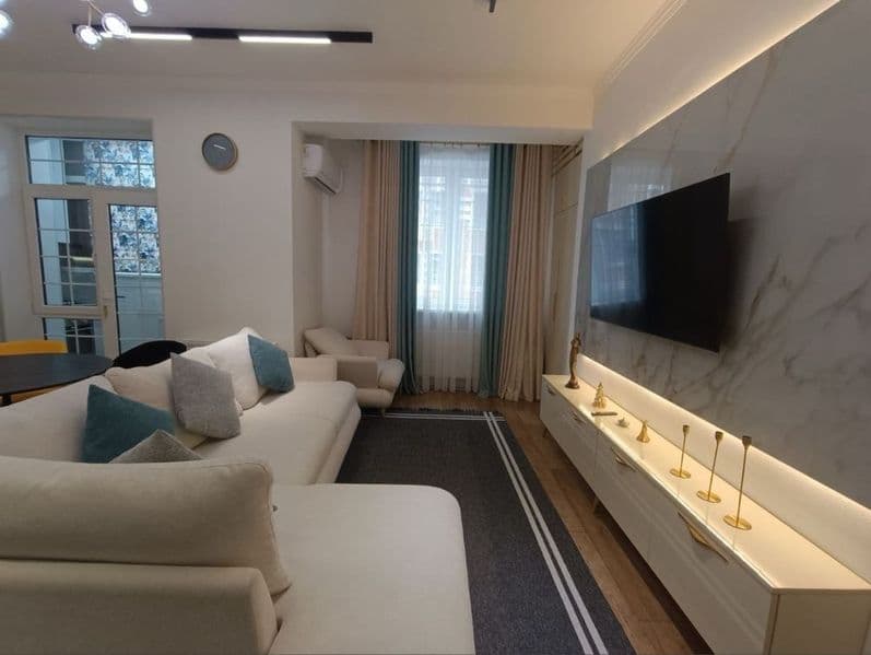 Сдается в аренду <br />
<br />
ЖК Greenwich<br />
Новостройк