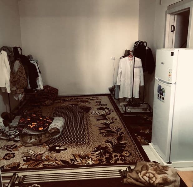 Assalomu alaykum 1 kishiga kvartira bor <br />
Shartlari! ic