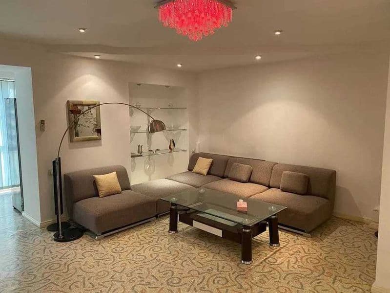 Район: Мирзо Улугбекский<br />
Адрес: Максим Горький<br />
О