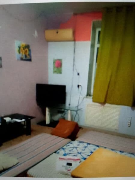 Большая комната 4 кровати для парней трое живут нужен ещё од