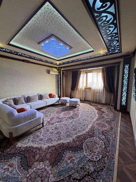 Срочно сдается квартира на Шота Руставели! <br />
Ориентир р