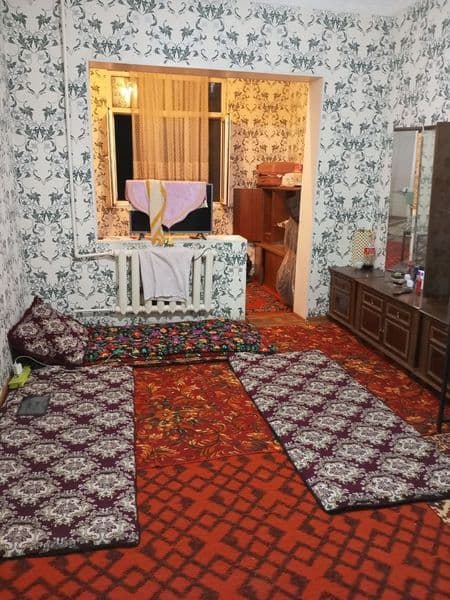 Аренда 1 комнатная переделанная в 2х комнатную Сергели 6.<br