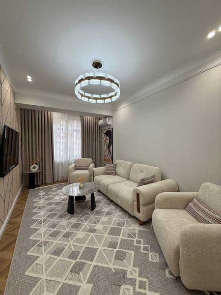 Сдается в Центре города, до сквера 2 минуты по низкой цене!  — фото 2