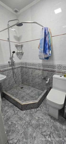 Сдаётся СВОЯ 4-х комнатная метро Шахристанская.<br />
С зала — фото 3