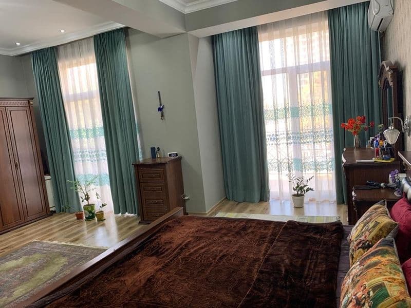 4 хона 3 хона килинган,тайёр кириб яшаш учун.Сув буйида ,4 т