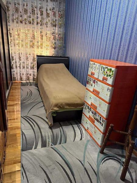 Описание<br />
Сдаётся шикарная 4-комнатная квартира<br />
< — фото 3