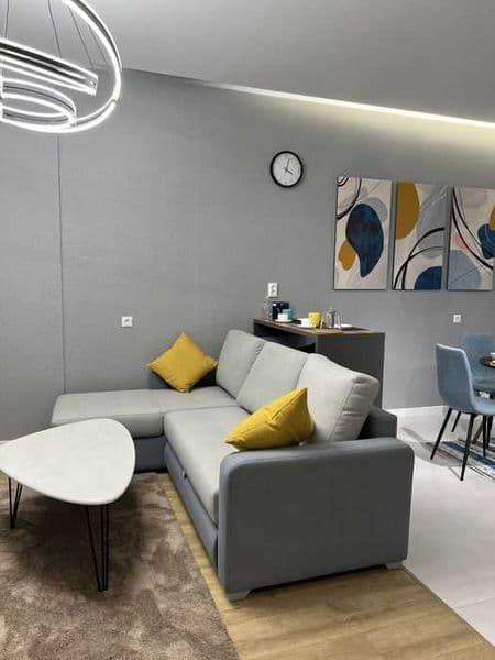 Уникальное предложение аренды в самом центре города<br />
<b — фото 2