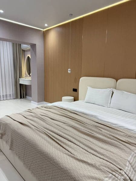 Сдаётся 2 комнатная квартира в центре города, с шикарным рем — фото 4