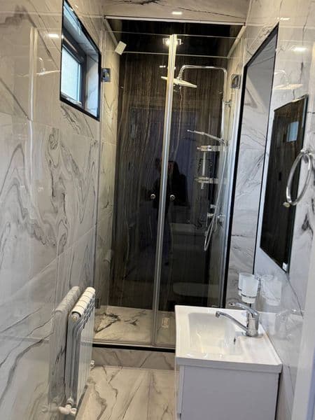 Сдаётся квартира!<br />
<br />
Район: Мирзо Улугбек<br />
Ад — фото 4