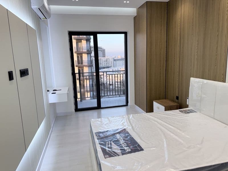 Сдаю квартиру абсолютно новую с авторским ремонтом <br />
Ме