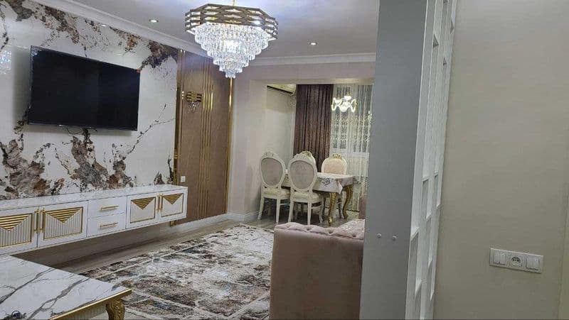 Сдаётся  квартира на Ц-4 <br />
Ориентир- Алайский базар <br