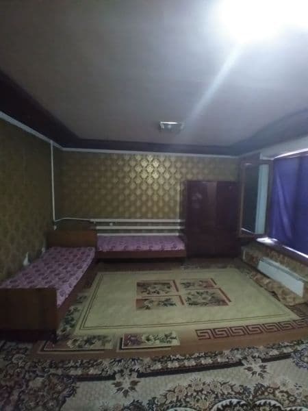 Izzada  Hovli <br />
1-1hona 1-etaj 2 etajli <br />
Yosh OIL