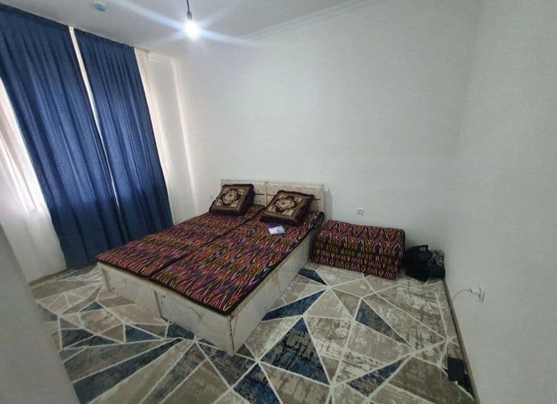 Chilonzor tumani Mirzo -Ulugʻbek metro yaqin joyda 1 xona uy