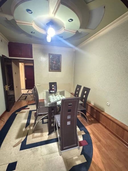 Kvartira gangada gofur gulom<br />
Metro metrogacha 3 minutl