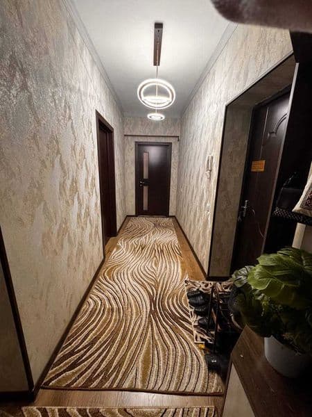 Ётоқхона мебел билан жихозланган. Холадилник. Кир мошина, ко