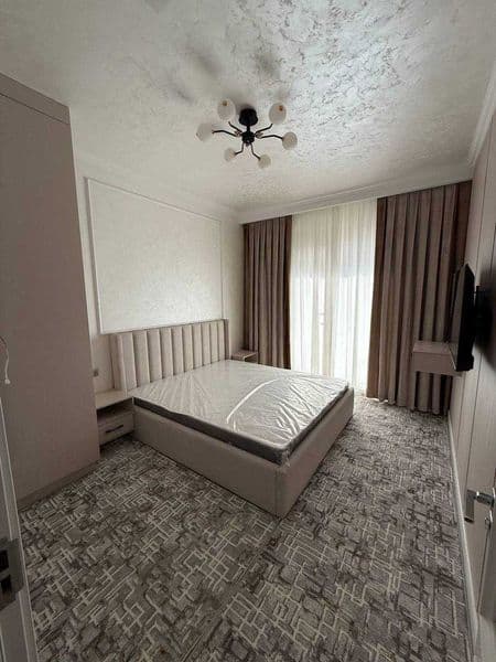 Район: Шайхонтохур<br />
Адрес: Дружба<br />
<br />
Комнат: 