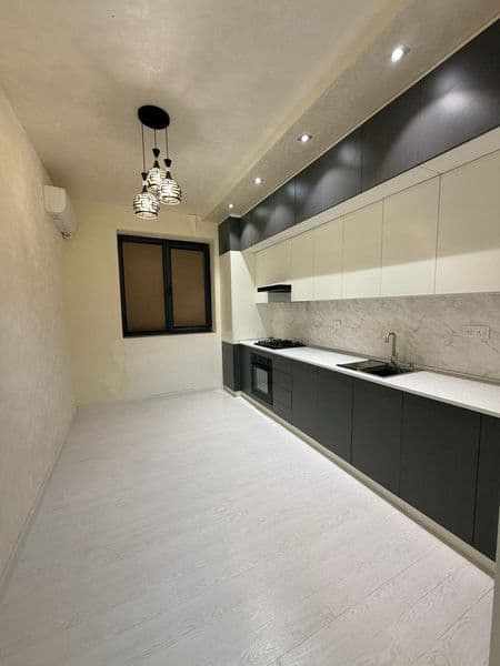 Район: Учтепинский <br />
<br />
Кўча: Литературный <br />
< — фото 2