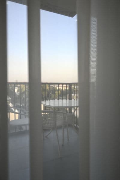 Сдается чистая, светлая и просторная 1 комнатная квартира с  — фото 4