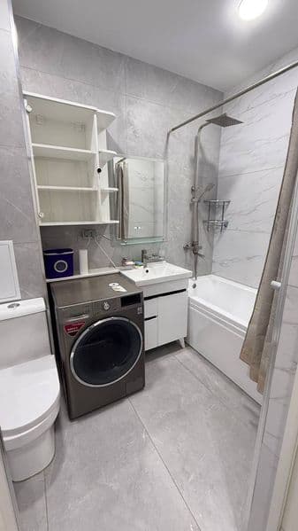 Срочно сдаётся двухкомнатная квартира с евроремонтом и с меб — фото 5