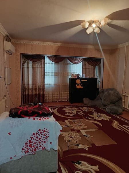 Срочно 1 та кизга квартира бор. Хамма шароити бор люкс кварт