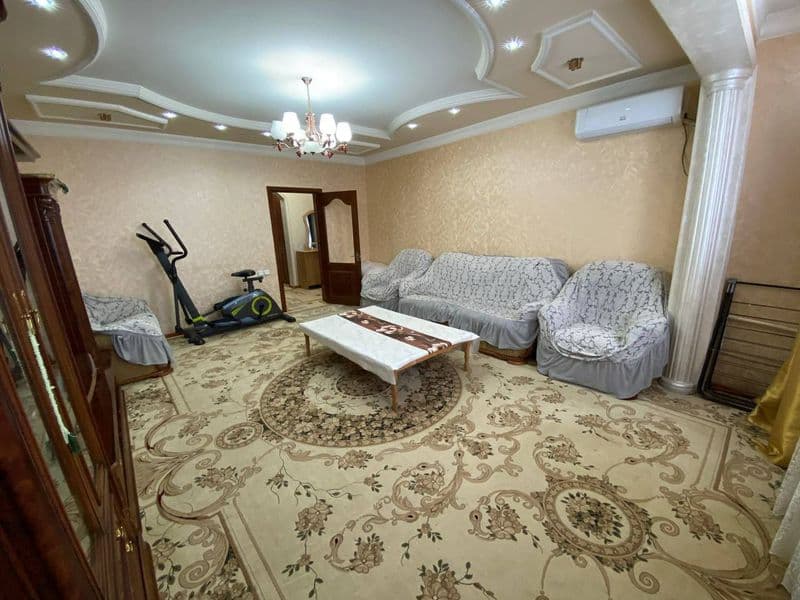 Novza metrodan chiqgan joyda  qizlarga sheriklikga  olamiz   — фото 2