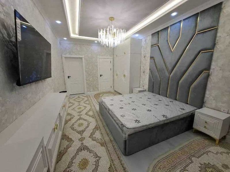 Район: Мирабадский<br />
Адрес: Айбек<br />
<br />
• Комнат: — фото 2