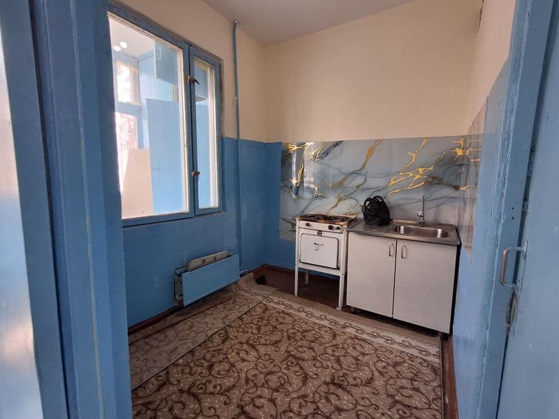 Mirzo Ulugʻbekda remonti alo uy ijaraga beriladi <br />
Orin