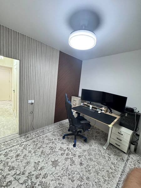 Сдаём свою квартиру на Ахмад Югнакий возле магазина (family) — фото 4