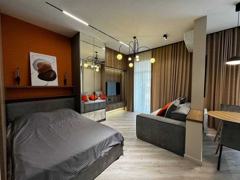 Мирабадский район <br />
Жк NRG-Ойбек<br />
2/3/12<br />
55м