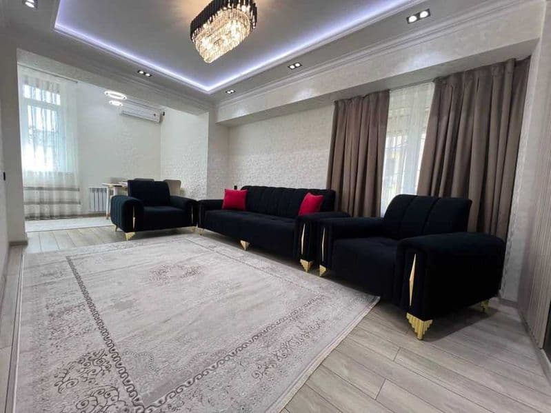 СРОЧНО СДАЕТСЯ<br />
<br />
Район: Юнусабадский<br />
Адрес 