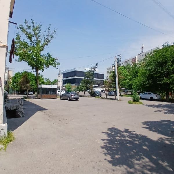 Сдаётся в долгосрочную аренду, 1-комнатная в бывшем общежити — фото 2