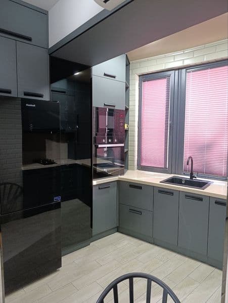 М.Горький.1-2-11.Новостр-30м.еврорем+меб.цена-500$.тел-(33)3