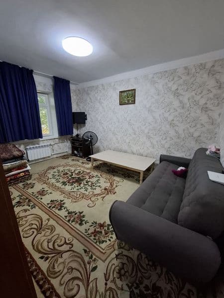 Аренда 2/2/5 <br />
40м²<br />
Кирпич, 1х3 балкон<br />
Мало — фото 2